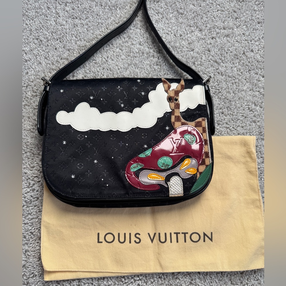 LOUIS VUITTON - Fairy tale monogram